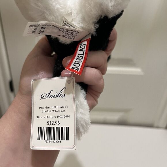 Douglas SOCKS Black White Tuxedo President Bill Clinton Cat Plush 7" Stuffed Toy - Picture 7 of 8
